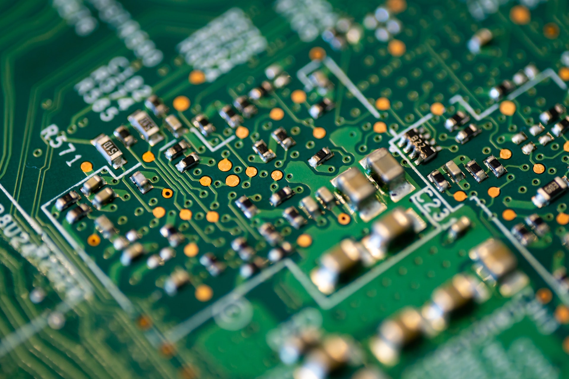 Electronic chips (automotive electronic chips)